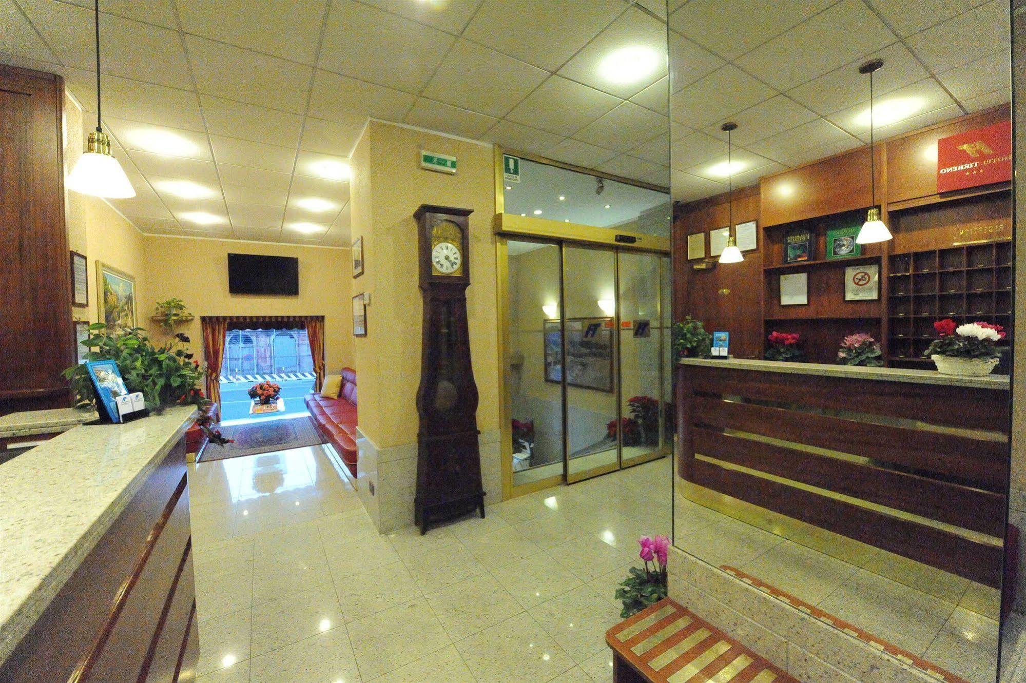 Hotel Tirreno Cenova Dış mekan fotoğraf