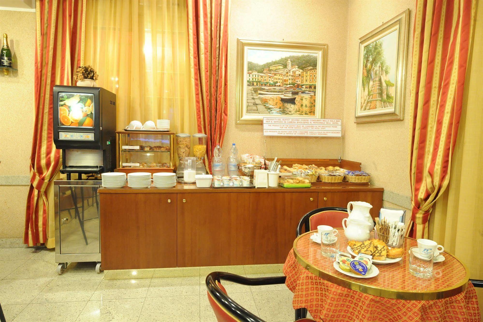 Hotel Tirreno Cenova Dış mekan fotoğraf