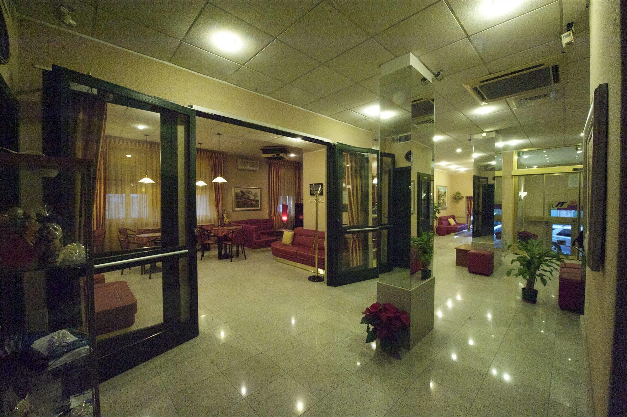 Hotel Tirreno Cenova Dış mekan fotoğraf